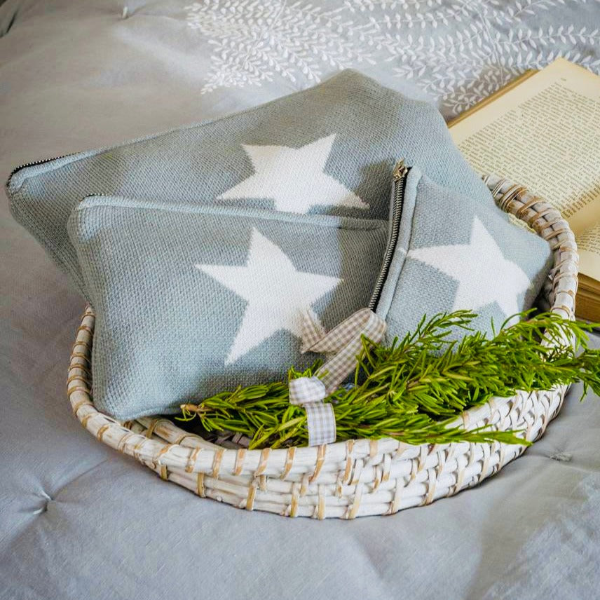 Grey Knitted Star Make Up Bag