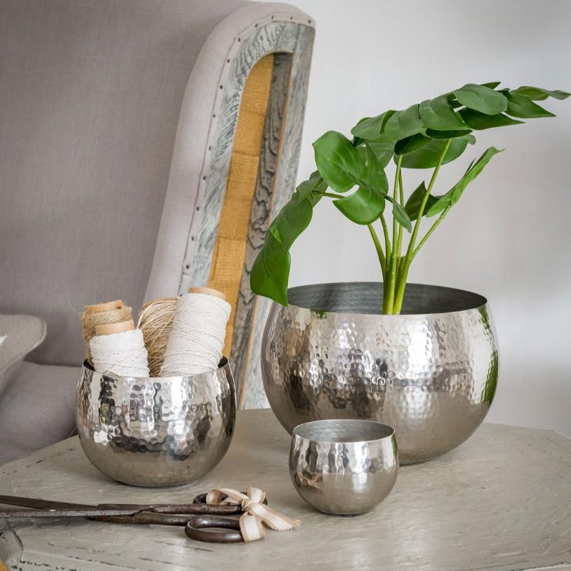 Set Of 3 Silver Metal Hammered Planters